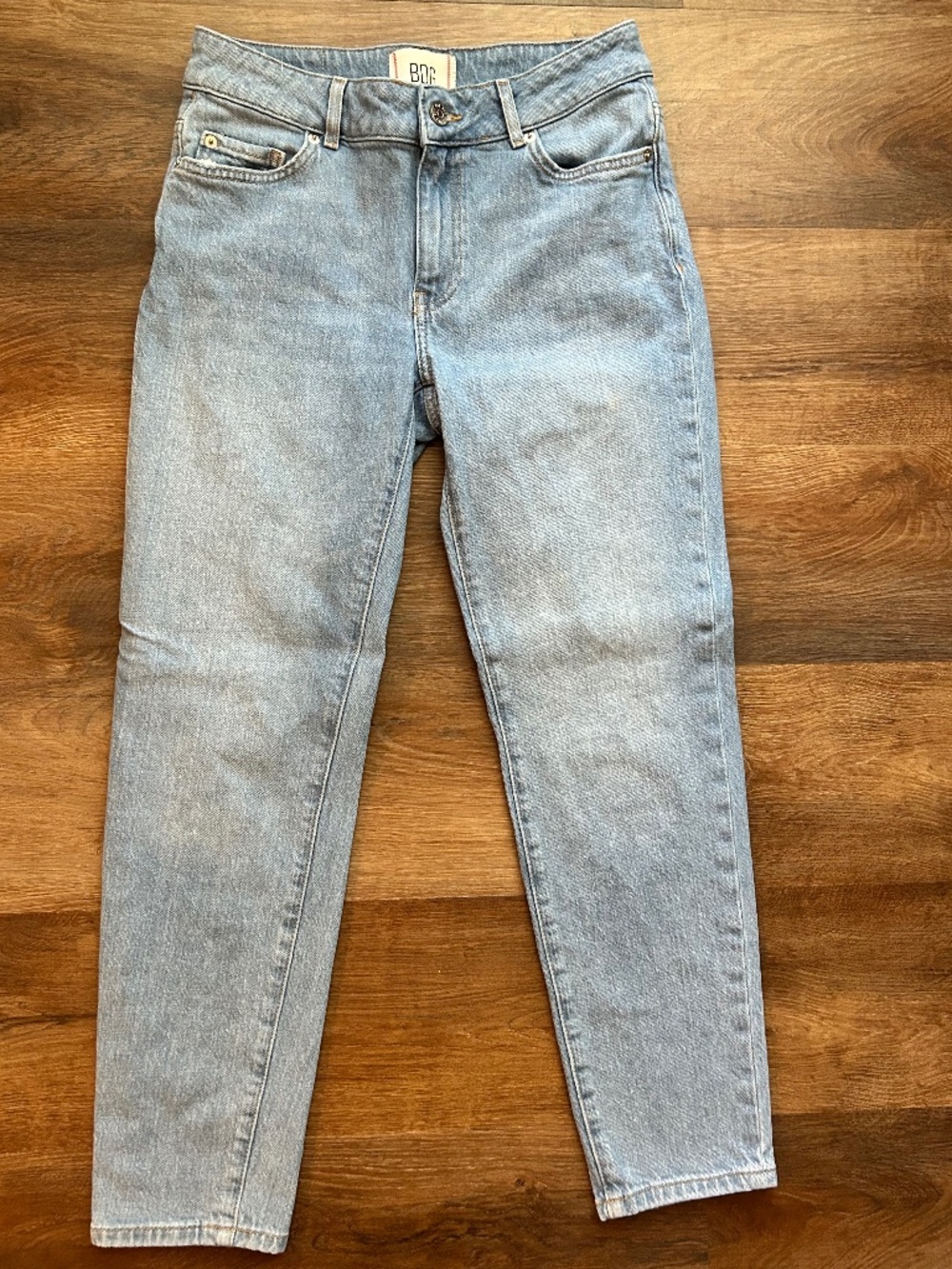 BDG High Rise Slim Mom Jeans Light Wash Women's Size 26